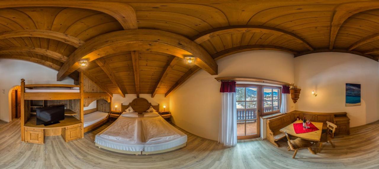 Landhotel Laerchenhuegel Oberammergau Exterior foto